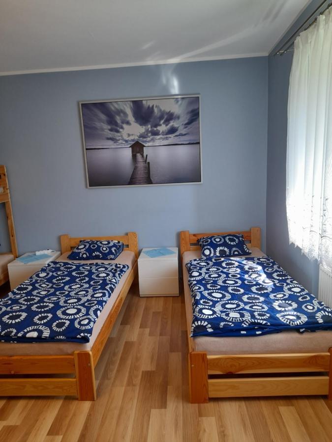 Taniespanie Rokietnica Rokietnica  Exteriör bild