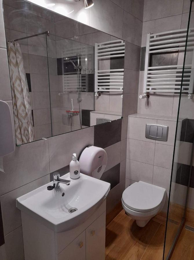 Taniespanie Rokietnica Rokietnica  Exteriör bild
