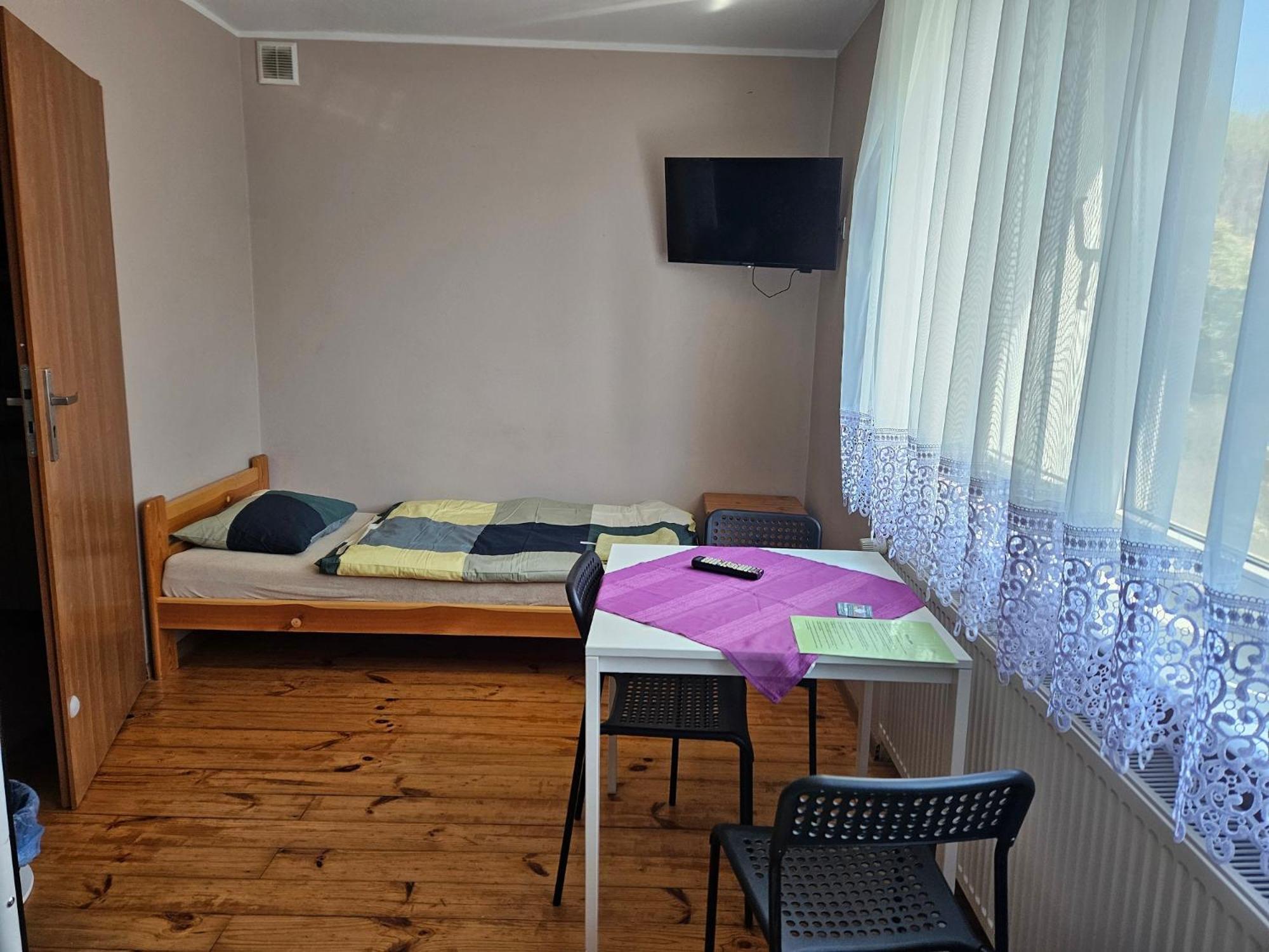 Taniespanie Rokietnica Rokietnica  Exteriör bild